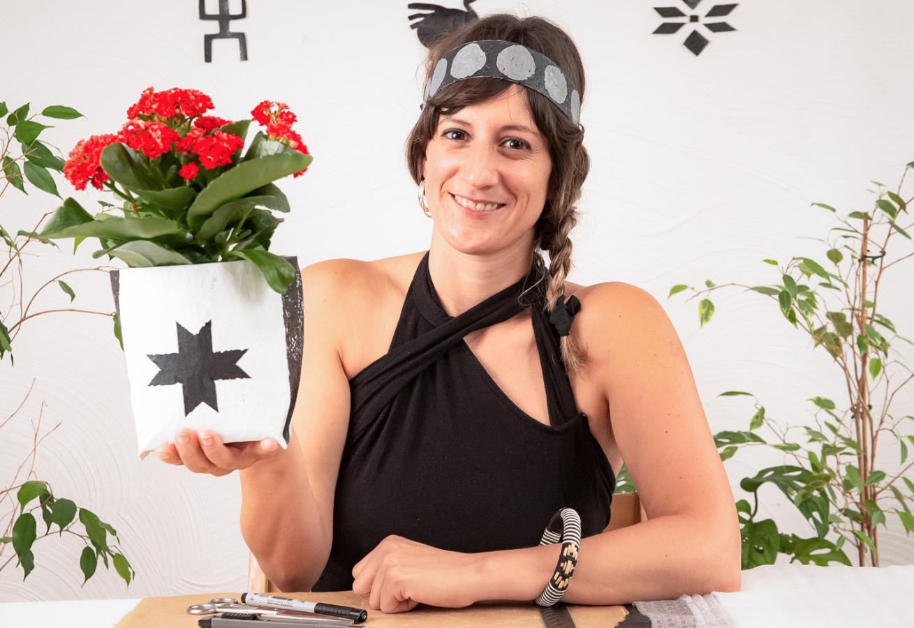 Indigenous Flowerpot from Argentina