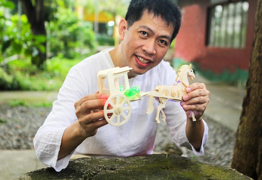 Light Up Philippine Kalesa